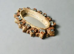 Miroir en céramique, fleurs émaillées, Vallauris