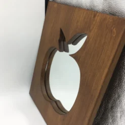 Miroir en forme de pomme 36x42cm