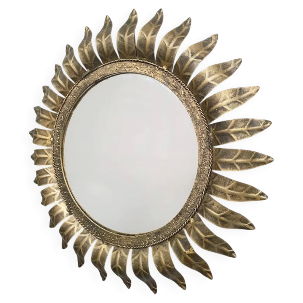 Miroir en forme de soleil en feuille d'or dorée du milieu du siècle français