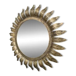 Miroir en forme de soleil en feuille d'or dorée du milieu du siècle français