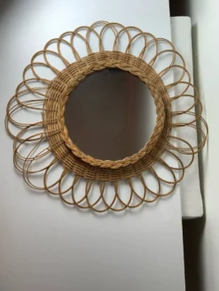 Miroir en osier vintage