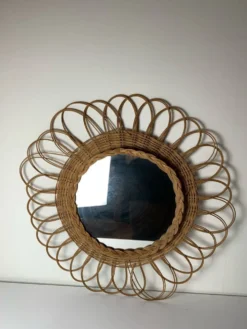 Miroir en osier vintage