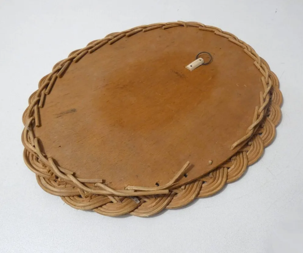 miroir en rotin tressé