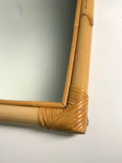 Miroir en rotin vintage