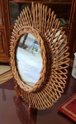 Miroir en rotin vintage