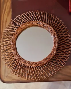 Miroir en rotin vintage