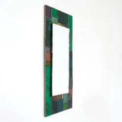 Miroir en verre de couleurs travail français, années 1960