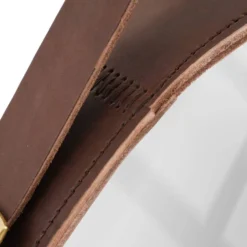 Miroir fait main dans le goût de J. Adnet en cuir tanné végétal marron