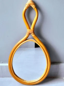 Miroir goutte en rotin 1960