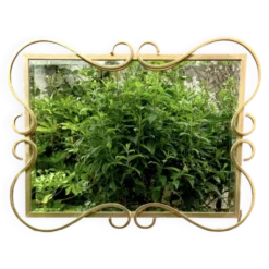 Miroir Hollywood Regency biseauté en aluminium anodisé doré