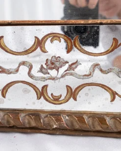 Miroir italien en verre églomisé, à parecloses, début XXe siècle