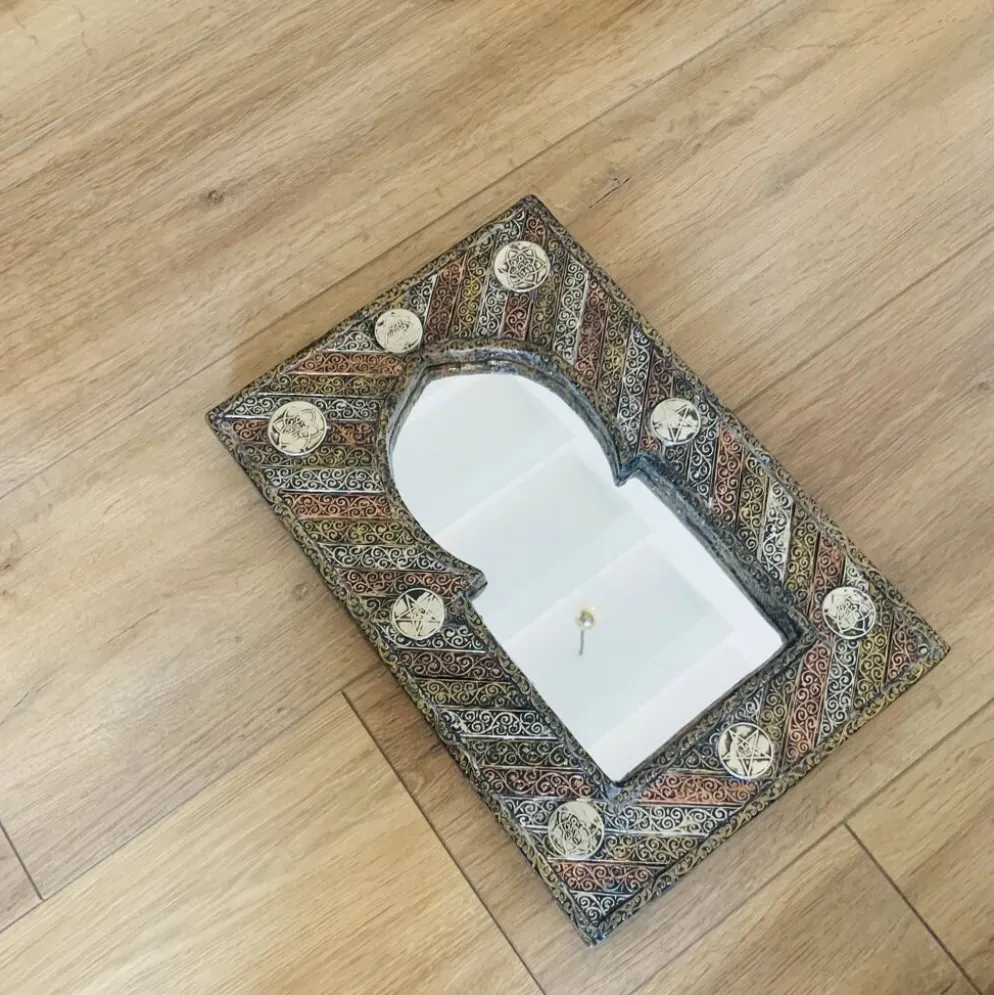 Miroir marocain vintage à décor mauresque