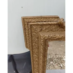 Miroir 19ème bois et stuc doré