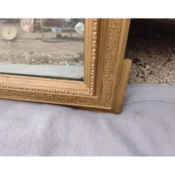 Miroir 19ème bois et stuc doré