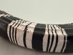 Miroir mural de petite taille, triangle rond en céramique noir et blanc, années 1950, Allemagne