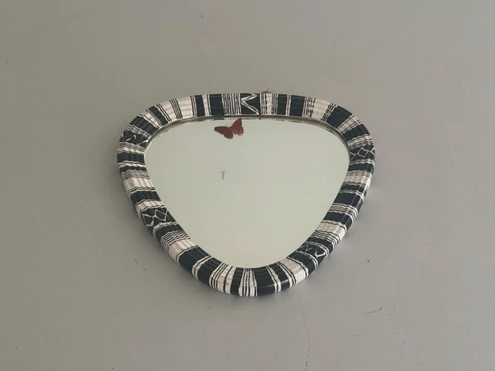 Miroir mural de petite taille, triangle rond en céramique noir et blanc, années 1950, Allemagne