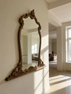 Miroir mural de style baroque