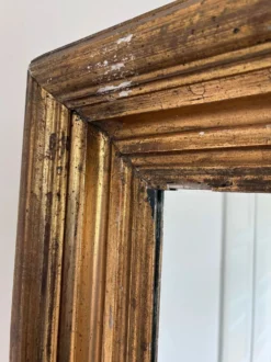 Miroir mural en bois doré antique en or
