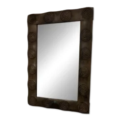 Miroir mural en bois sculpté (motifs spirales)