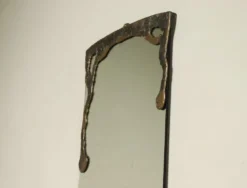 Miroir mural en bronze sculptural Lothar Klute avec étagère en verre des années 1990