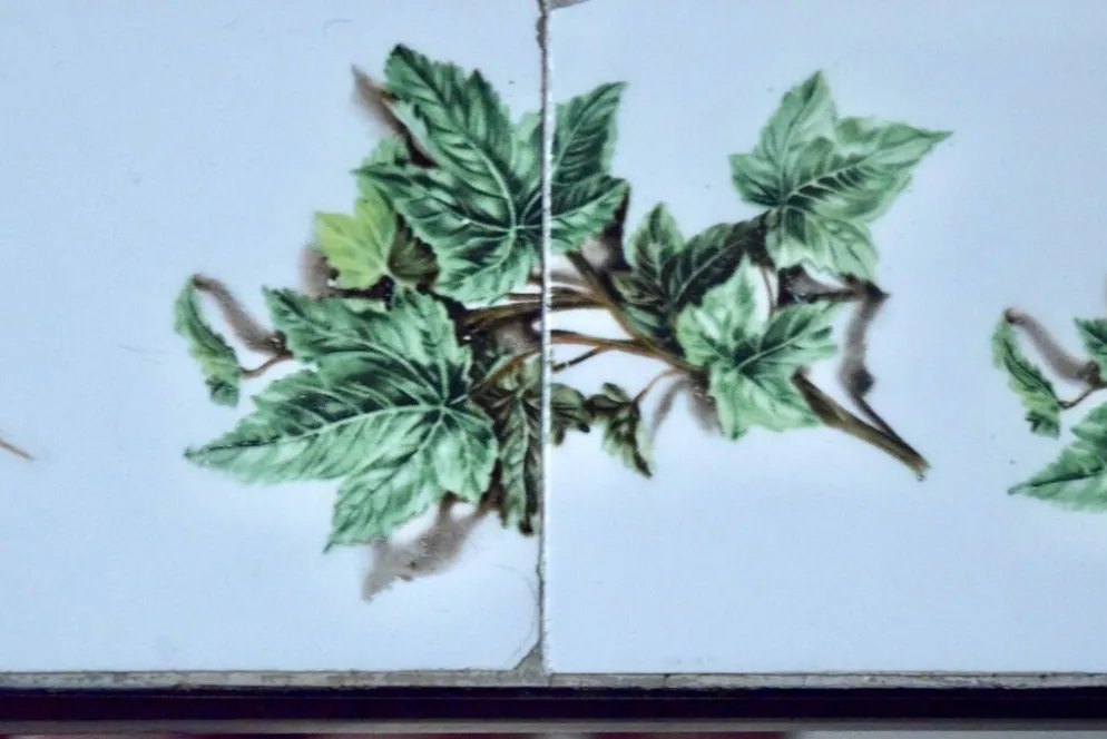 Miroir mural en céramique vintage