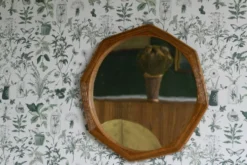 Miroir mural en forme de crayon avec cadre octogonal
