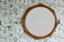 Miroir mural en forme de crayon avec cadre octogonal