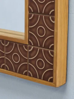 Miroir mural en pin danois et carrelage céramique, années 1960