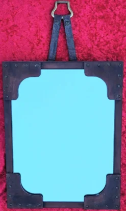Miroir Mural gainée de cuir