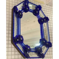 Miroir mural octogonal italien en verre de Murano vénitien avec motif floral bleu peint à la main