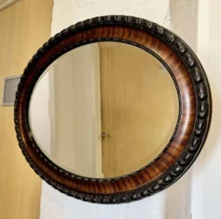 Miroir mural ovale édouardien avec bord biseauté