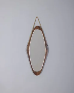 Miroir mural ovale vintage en bois des années 1960, design italien