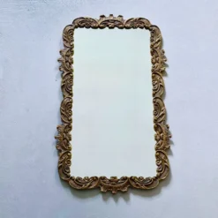 Miroir mural rectangulaire vintage avec cadre en bronze, miroir en bronze