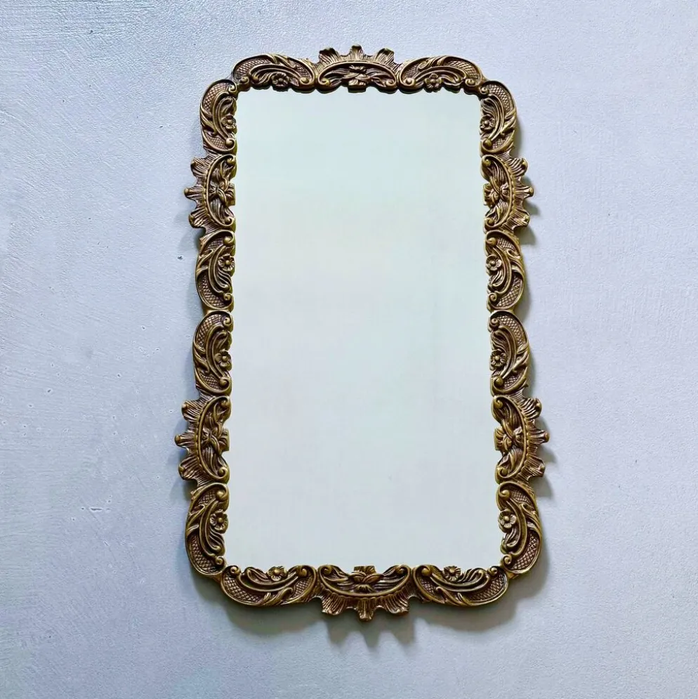 Miroir mural rectangulaire vintage avec cadre en bronze, miroir en bronze