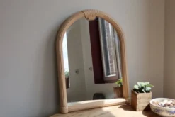 Miroir mural rose poudré arche - Style Art déco - Cadre mouluré