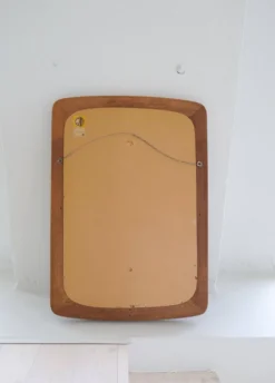 Miroir mural sculptural moderne du milieu du siècle en chêne teinté, verre, Glas & Trä 1959
