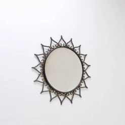 Miroir mural soleil en fer forgé avec motif cœur - 1960s