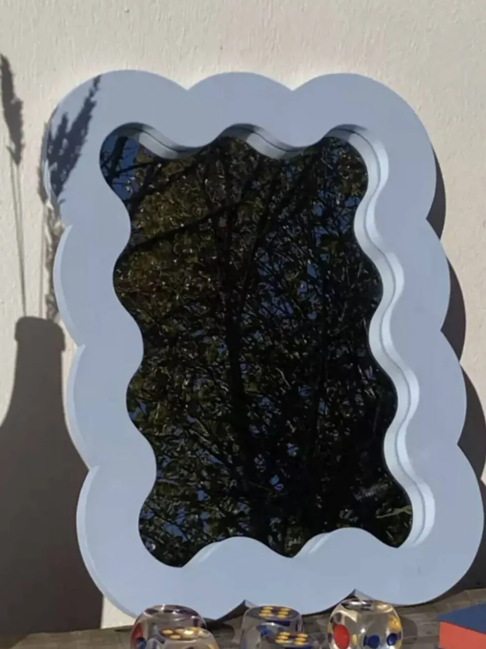 Miroir nuage en bois ondulé