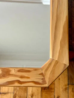 Miroir octogonal en bois clair et nervuré