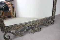 Miroir ornemental en fer forgé MOKO Praha, Tchécoslovaquie, milieu du 20ème siècle