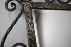 Miroir ornemental en fer forgé MOKO Praha, Tchécoslovaquie, milieu du 20ème siècle