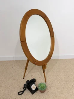 Miroir ovale années 70 en orme massif