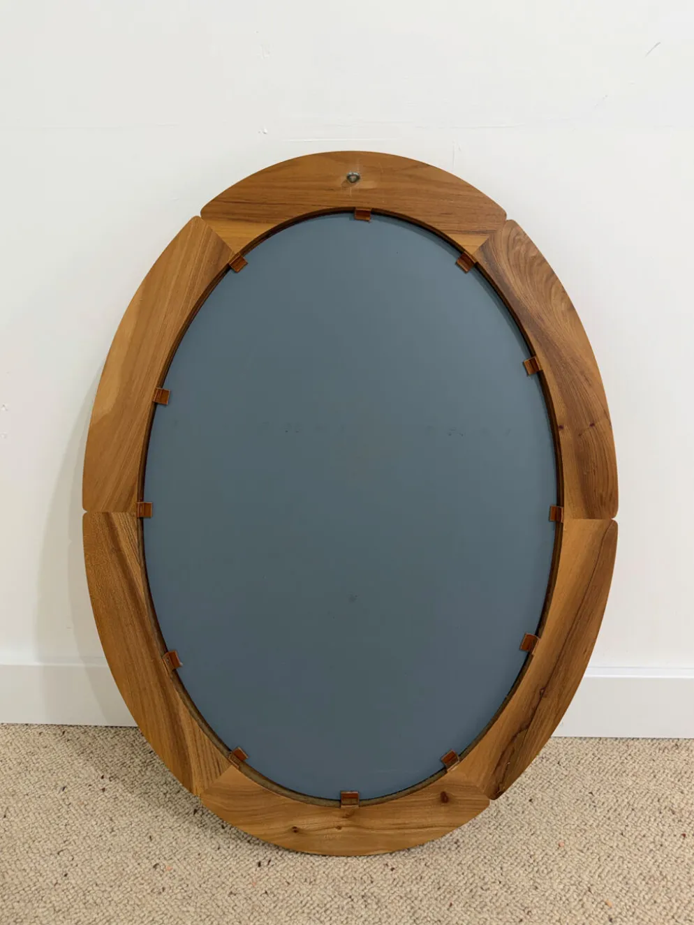 Miroir ovale années 70 en orme massif