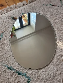 Miroir ovale biseauté à poser