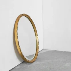 Miroir ovale bois doré Wood Wood années 1960