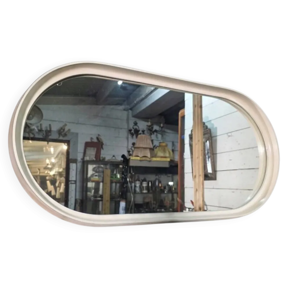 Miroir ovale en laqué blanc des années 70