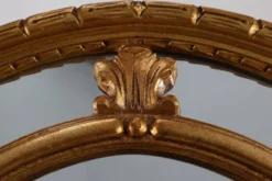 Miroir ovale incliné de style néoclassique du 20e siècle par Deknudt, Belgique