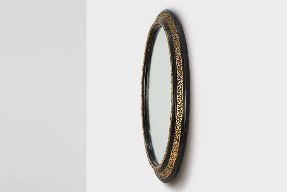 Miroir ovale néoclassique français en noir et or, 20e siècle