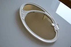 Miroir ovale style art nouveau Jugendstil en fonte de fer émaillée 49 x 29