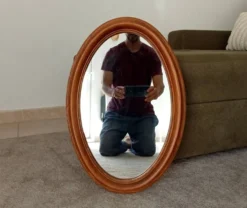 Miroir ovale vintage en chêne massif années 60/70